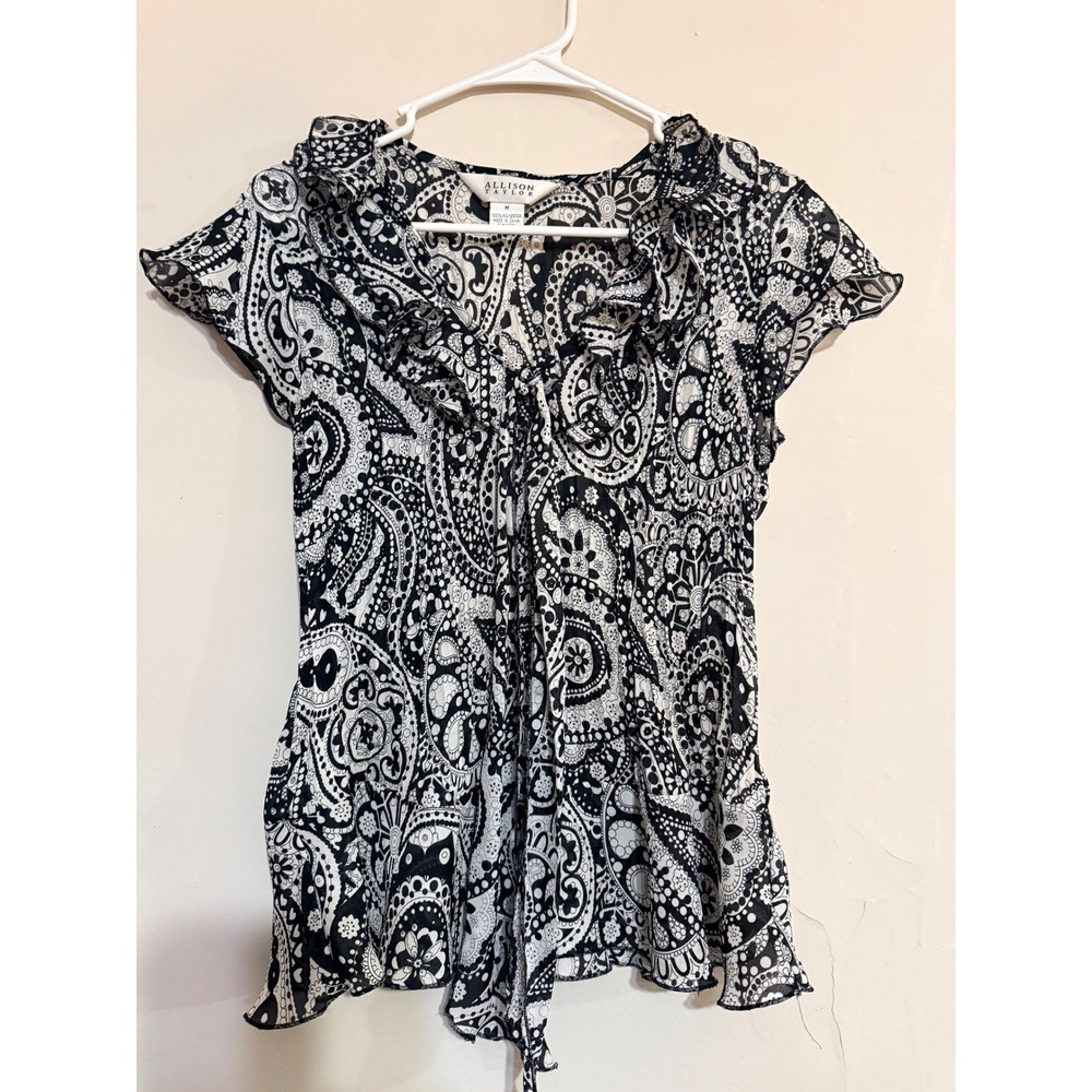 Y2K Allison Taylor Black White Paisley Ruffle V Neck Short Sleeve Top Women's M